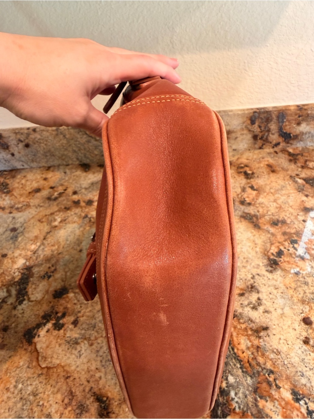 Coach Hampton Shoulder Bag - Picture 4 of 9